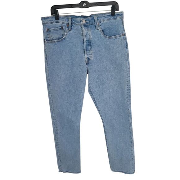 Levi's 501 Womens Tapered Jeans Size 32 x 28 Button Fly Pockets High Rise Rigid - Picture 1 of 13